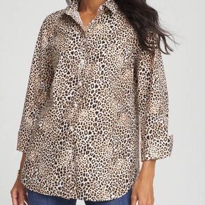 Chico’s Leopard Print Tunic Button Down Collared Blouse 
Size 1 (8/10 Med)